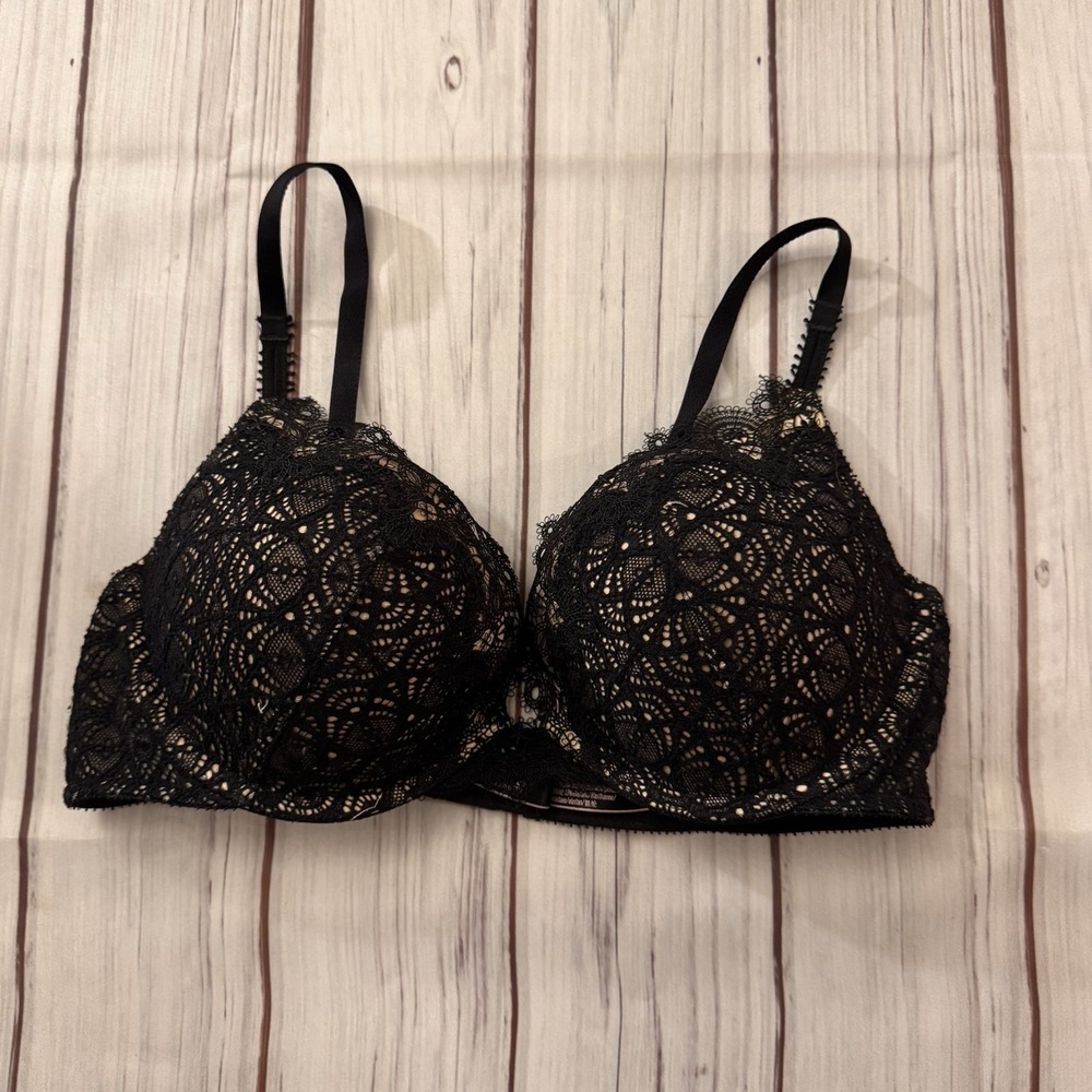 Victoria's Secret Dream Angels Push-Up Bra Black Lace 34C Underwire Lingerie
